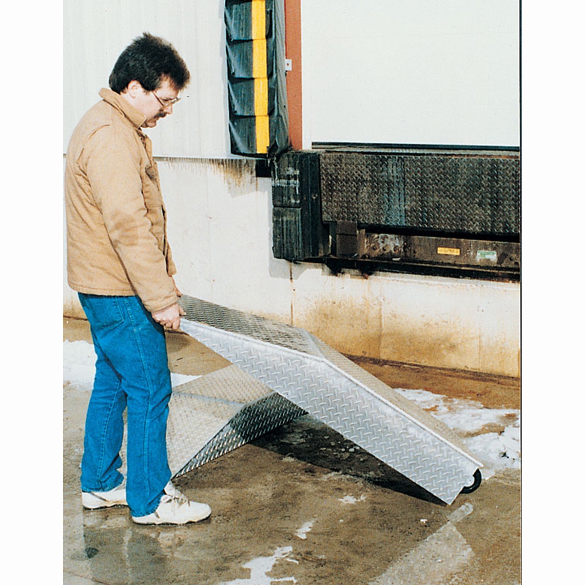 Vestil ATWR-WL Wheel Riser Optional Portable Wheel