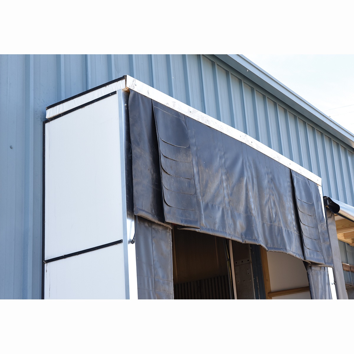 Vestil Dock Shelter Projection 11"X10.5" FT