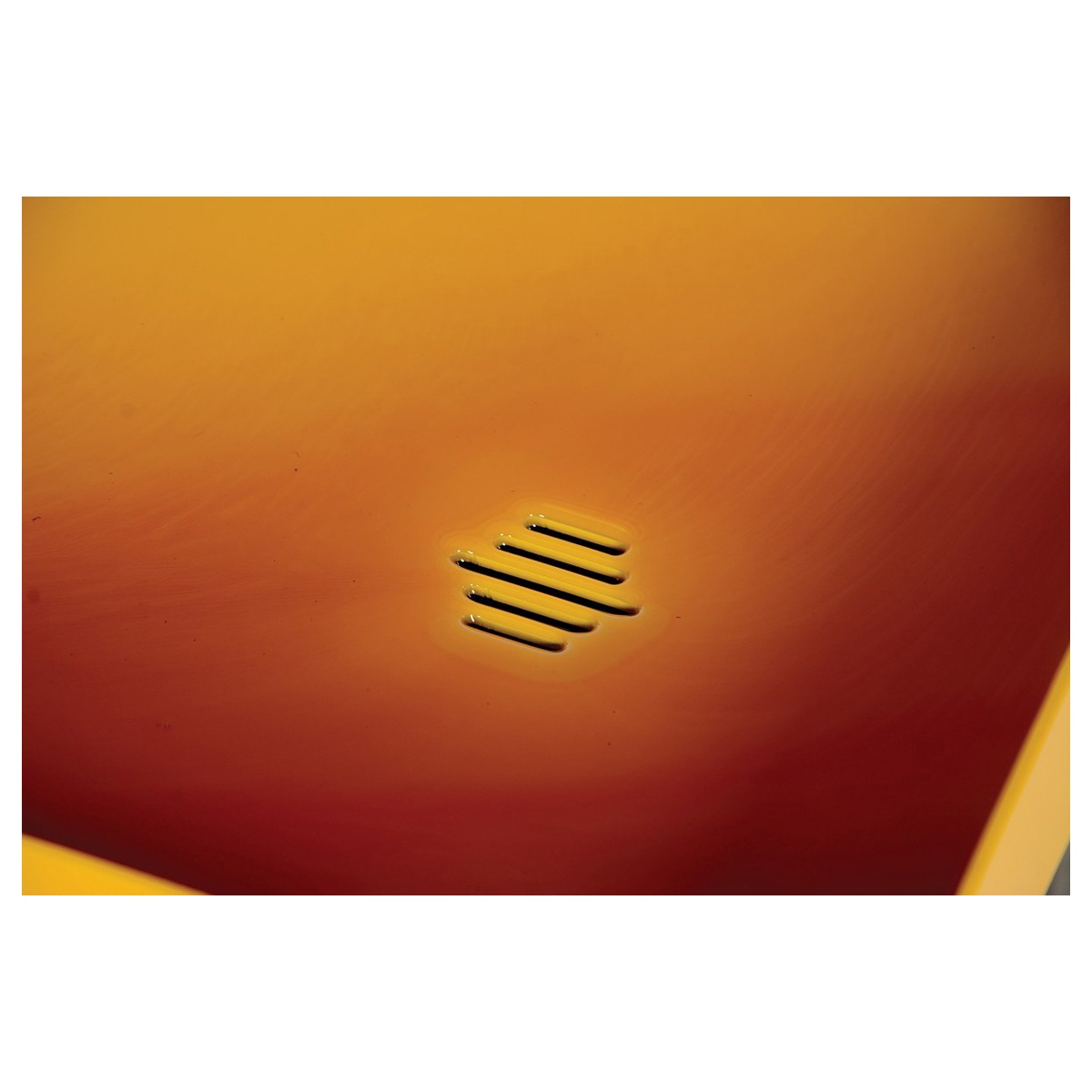 Vestil Ergo Handle Cart W/Drain Yellow