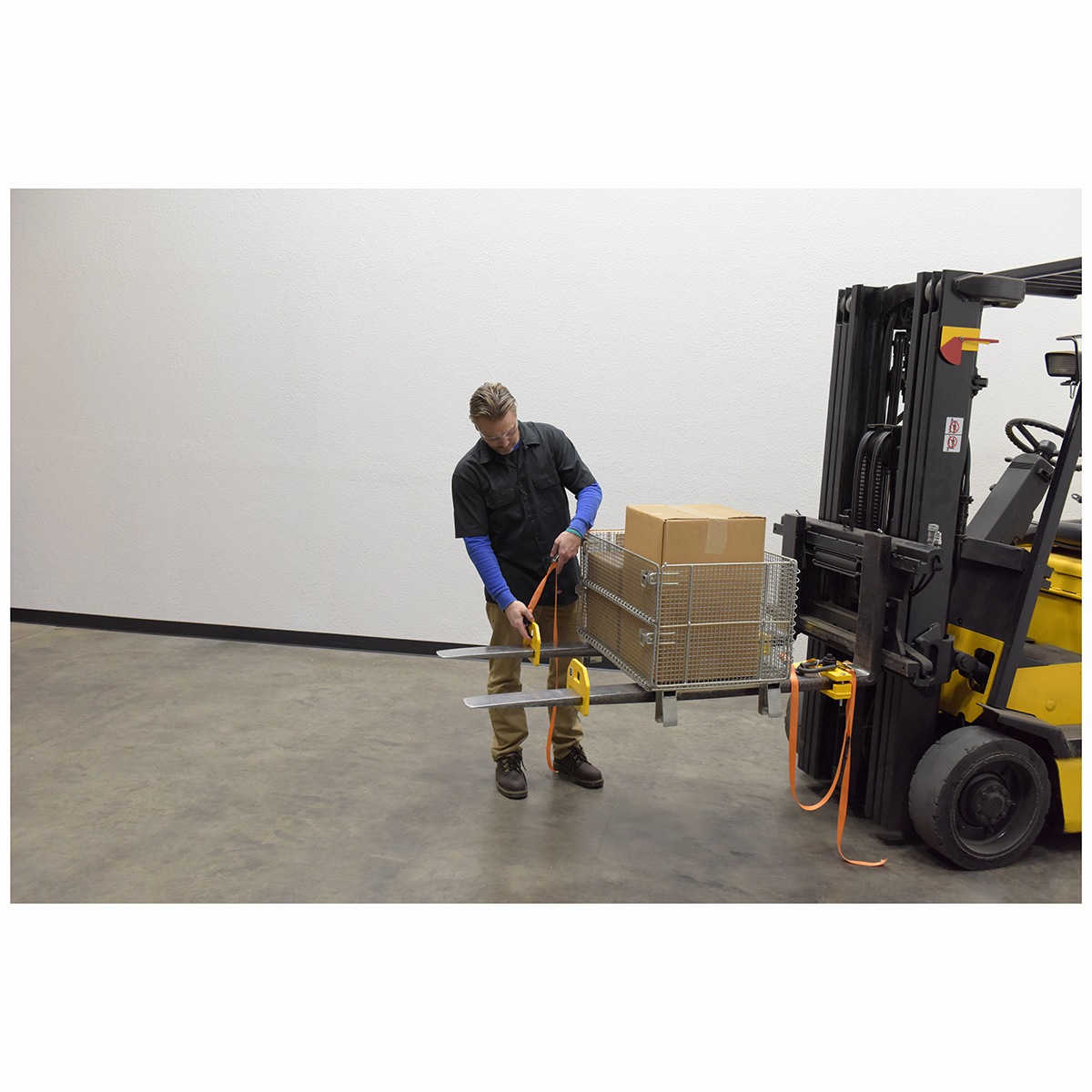 Vestil FTDC-6-4400 Forklift Tie-Down Clamps