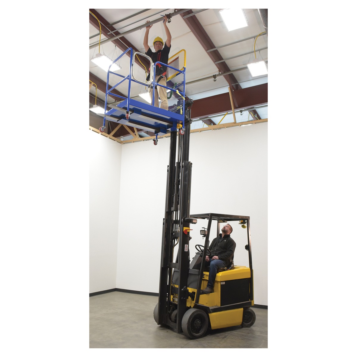 Vestil Steel Work Platform W/Casters